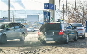 В Красноярске продолжает дорожать бензин