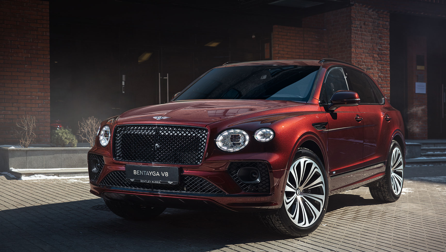 Обновлённая Bentley Bentayga повторно подорожала